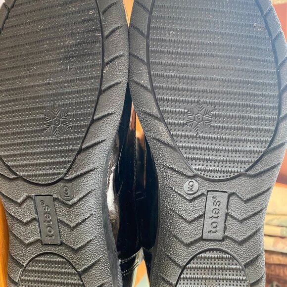 TOTES WATERPROOF LINED, SIDE-ZIP BOOTS SZ 9 - Picture 4 of 8